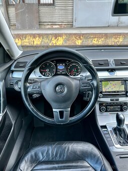 Volkswagen Passat sedan B7 Highline 2.0TDI DSG 4motion - 10