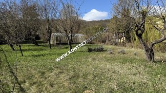 Záhradná chata s priestranným pozemkom 1444m2 Baška časť Maš - 10