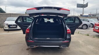 Mercedes-Benz E trieda Kombi T 300 DE PHEV 225KW AMG - 10