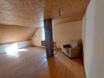 ZNÍŽENÁ CENA Priestranný RD - Komárno, časť Nová Osada - 10