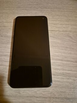 Predam ssmsung s10 e - 10