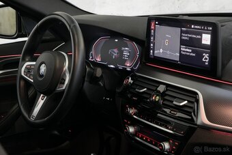 BMW 530d xDrive Touring G31 210kW MPaket Pano Laser H/K Tažn - 10