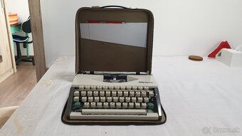 Písací stroj Olympia - 10