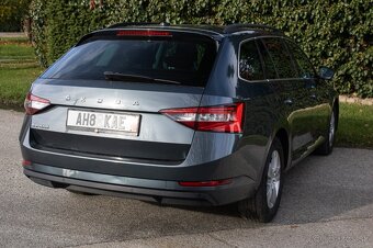 Škoda Superb Combi 2.0 TDI DSG - 10