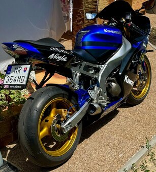 Kawasaki ninja ZX-6R 636 - 10