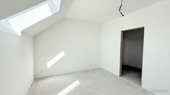JANOVÍK NOVOSTAVBA 3 IZBOVÝ RD, TERASA, PIVNICA - 10