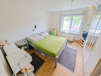 Malebný romantický domček pod lesom - 10