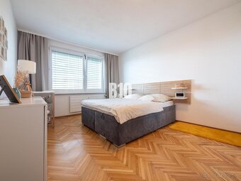 Veľký 2 izbový byt s balkónom na Chrenovej - 10