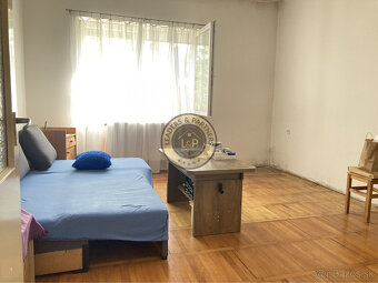 PREDAJ rodinný dom Bezenye - 10