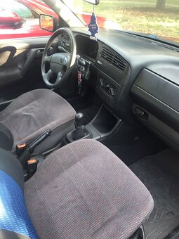 Volkswagen golf 1,6 74 kW 95 ročník top stav❗️❗️❗️ - 10