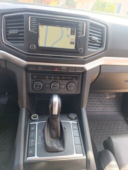 VW Amarok 3.0 V6 highline black edition - 10