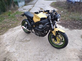 Honda CBR 600 F4 Cafe racer - 10