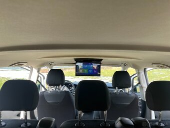 Mercedes-Benz V class 8 miest - 10