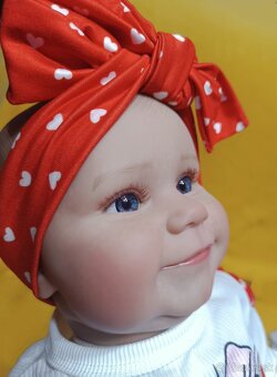 Realistická bábika Dajanka - 10