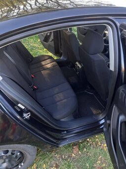 VW Passat B6 1.9 TDI - 10
