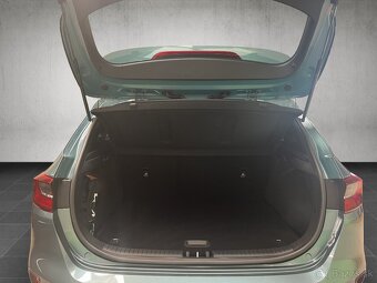 Predám KIA CEED 1,5 T - GDI, M6, Silver + Silver Pack - 10