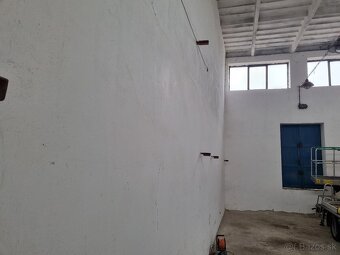 Dlhodobý prenájom podnikateľských priestorov v Lučenci - 10