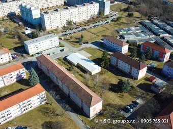 Na predaj - Komerčná budova s veľkým pozemkom - 10