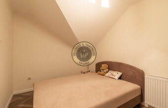 PREDAJ 7izbový rodinný dom s bazénom a saunou Mosonmagyaróvá - 10