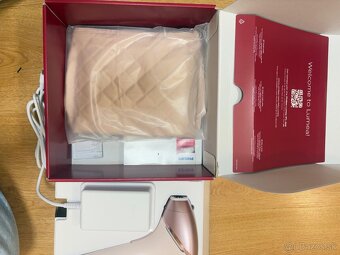 Philips Lumea 9900 - epilator pre muzov aj zeny - 10