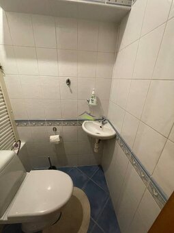 Príjemný veľký 3 izbový byt na Okružnej ulici - 84 m2 - 10