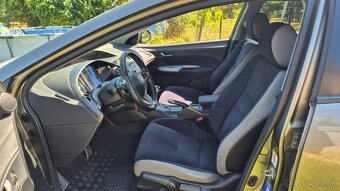 Honda Civic 8 g. - 10