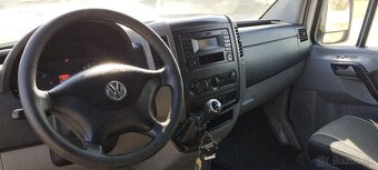 Volkswagen Crafter 30 2.0 TDI MR - 10