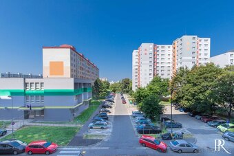 REZERVOVANÉ Garsónka s lodžiou po čiastočnej rekonštrukcii - 10