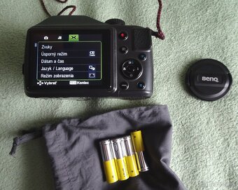 Predám digitálny superzoom BENG GH65X na 4 tuž. batérie - 10