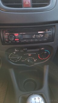 Peugeot 206+ 1.4. Auto - 10