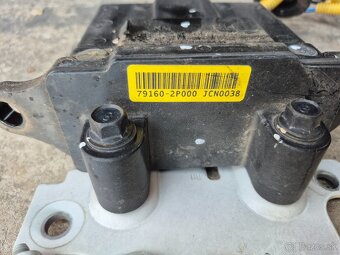 Kia Sorento II. lift 2012-2015 kapota predná originál, blat - 10