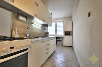 Ponúkame na predaj veľký 2-izbový byt vo Vrakuni - 10