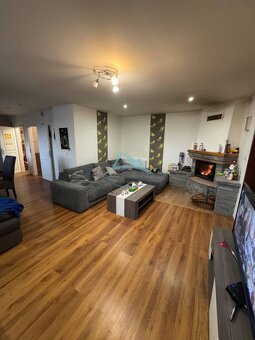 Rodinný dom po kompletnej rekonštrukcii - 10