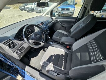Volkswagen Touran 2.0 TDI Comfortline DSG - 10