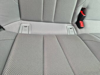 Audi A4 Avant 35 2.0 TDI S tronic - 10