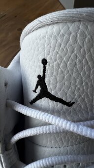 Air Jordan 13 Retro - 10