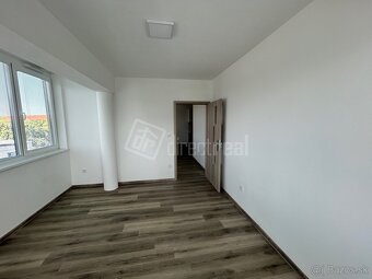 Predaj - 2-izb. - Moderný priestranný 2izbbyt… - 10