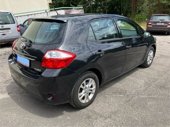 Toyota Auris - 10