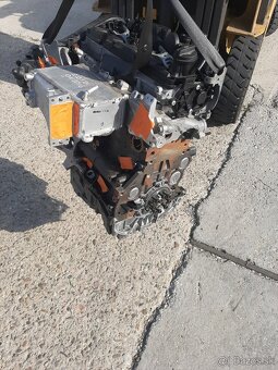 Audi A4 B9,A5,A6,Q5 2.0 TDI - 10