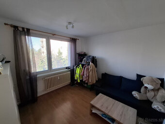 Na predaj prerobený (3i) 3 izbový byt Senica blízko centra. - 10