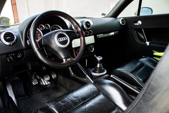 Audi TT Coupé 1.8T - 10