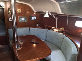 Plachetnice BENETEAU OCEANIS 351 - 10