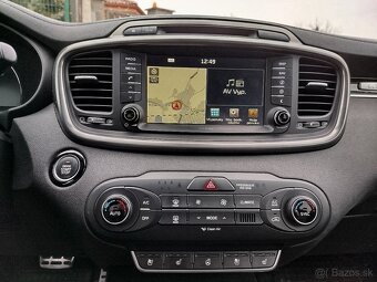 Kia Sorento 2,2 CRDI VGT 4WD ISG Platinum A/T 7.m. r.v.2016. - 10