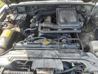Hyundai Galloper 2.5 TD TC ABS, A/C - 10
