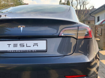 PREDANÉ Tesla Model 3 SR+ (záruka do 12/2027) - 10