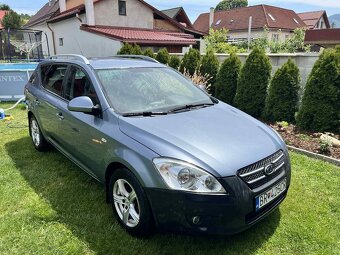 Kia Cee'd SW 1.6 2009 93kw - 10