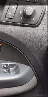 Volkswagen Touran 1.9 TDI Highline - 10
