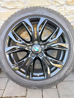 BMW X1 X2 zimní sada 18 Styling 566 Pirelli 225/50 - 10