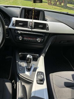 BMW Rad 3 320d A/T - 10