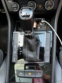Škoda Superb Sportline 2.0TDi 4x4 140kw DSG - 10